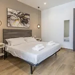 Cozy In The Heart Of Paceville - Olo Living By Sf Homes ゲストハウス